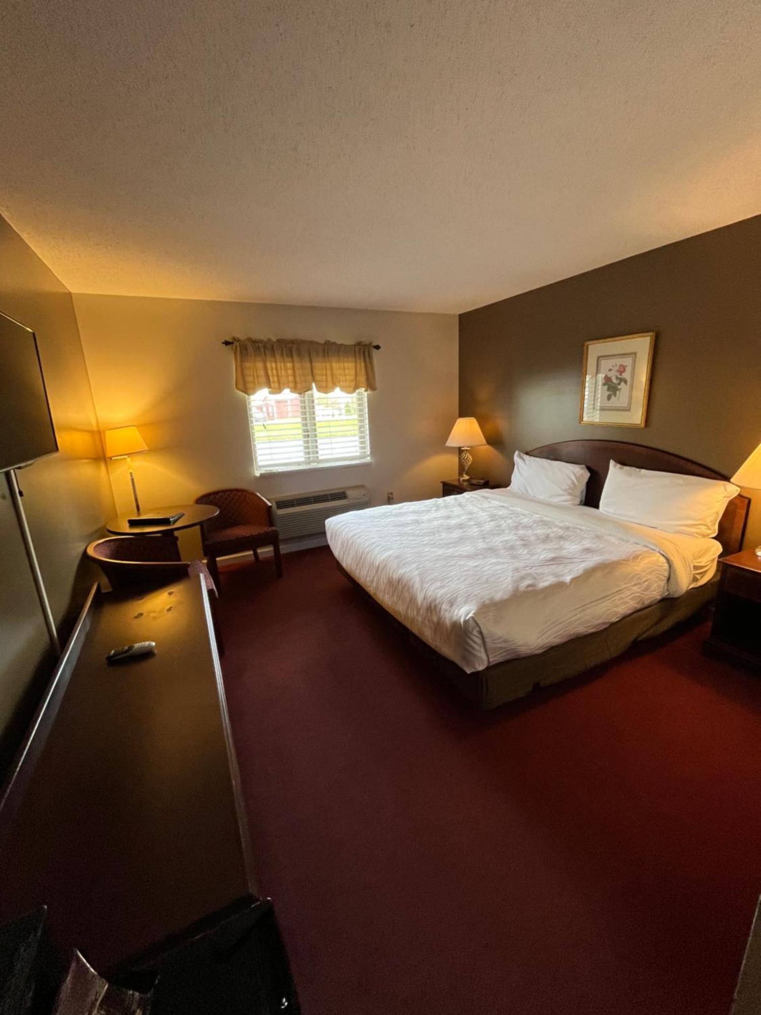 Webb'S Hotel Mayville エクステリア 写真